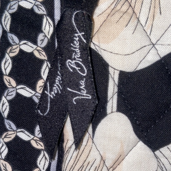 Vera Bradley Floral Black /Cream/White & Blue - Picture 3 of 10